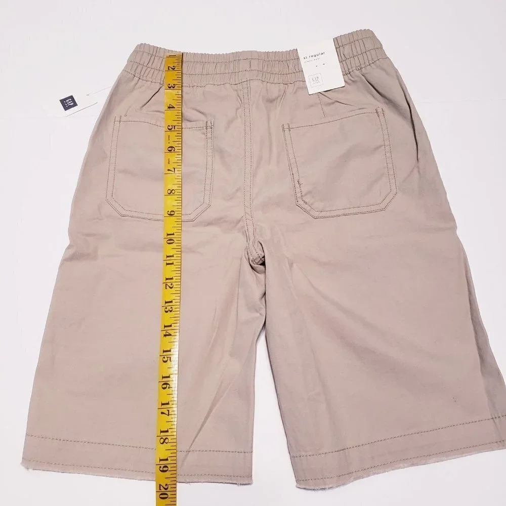 Gap shorts boy XL / 12 elastic waist pockets Summer Camp